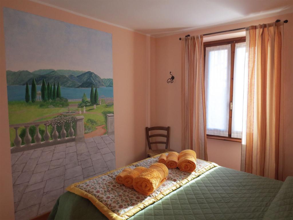 La Ca' Di Sala Bed and Breakfast Margno Kamer foto